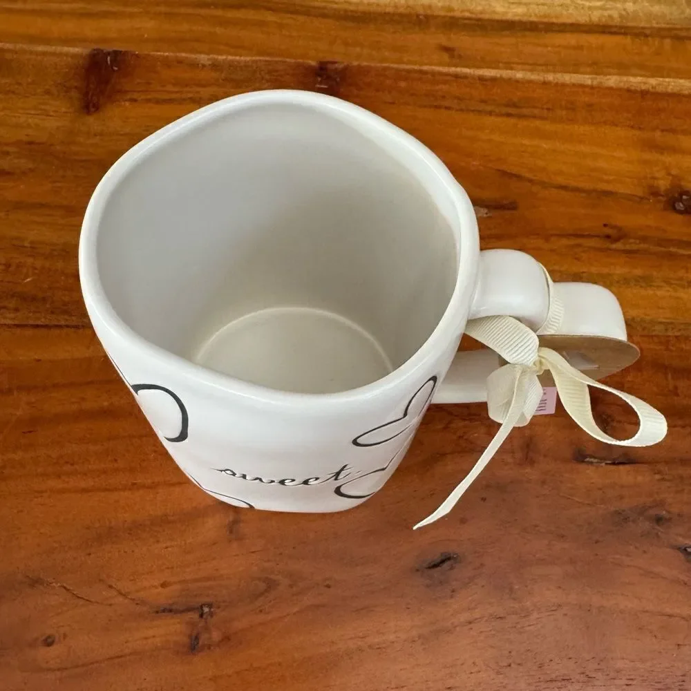 New Rae Dunn white & black heart 🖤 print coffee mug SWEET